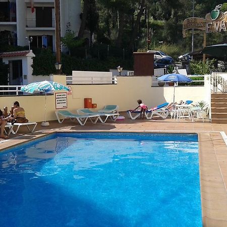 Apartamentos Eva Costa Brava Екстериор снимка