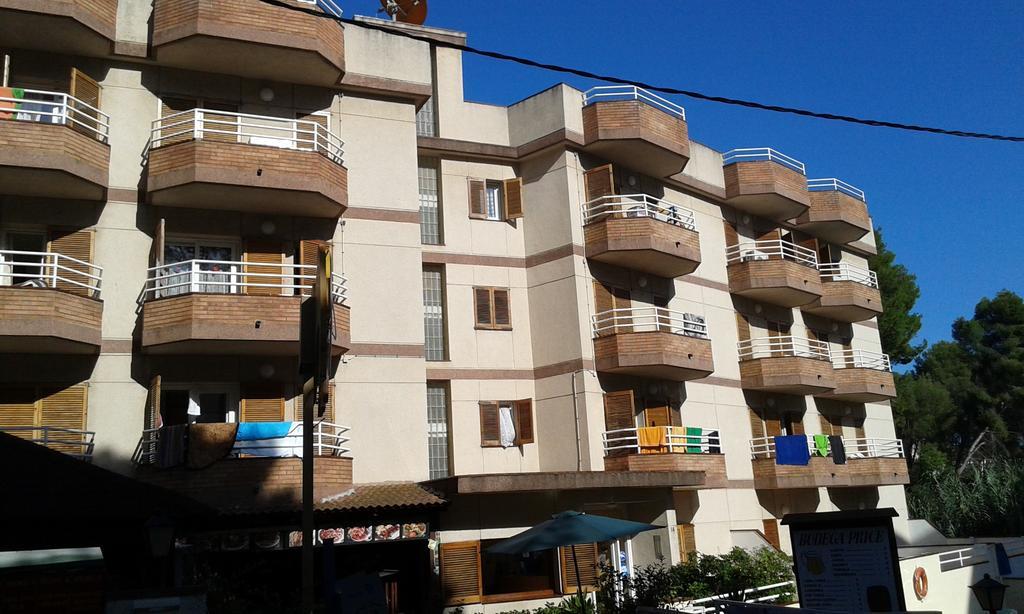 Apartamentos Eva Costa Brava Екстериор снимка