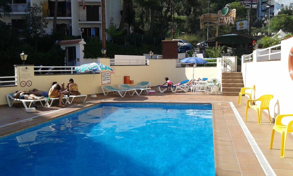 Apartamentos Eva Costa Brava Екстериор снимка