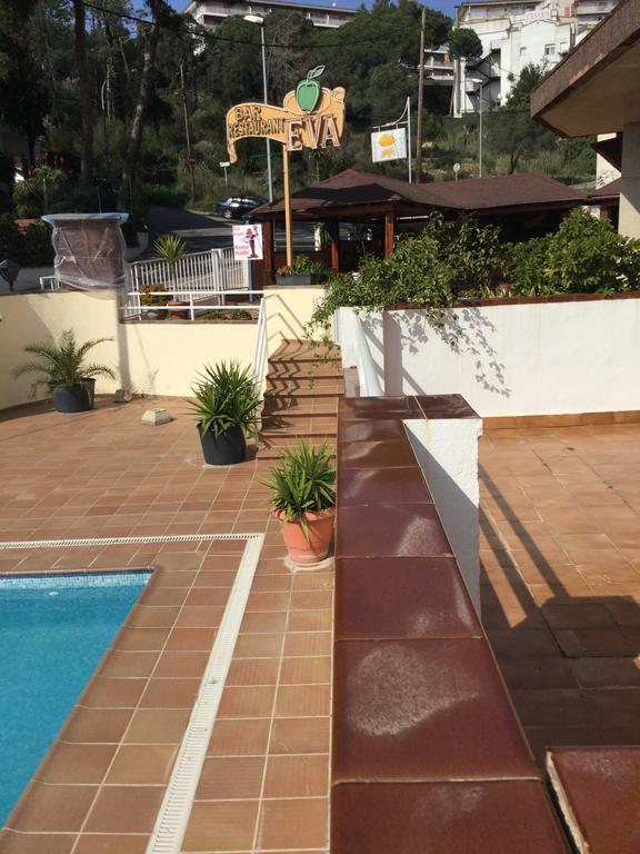 Apartamentos Eva Costa Brava Екстериор снимка