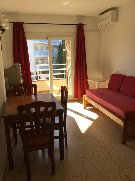 Apartamentos Eva Costa Brava Екстериор снимка