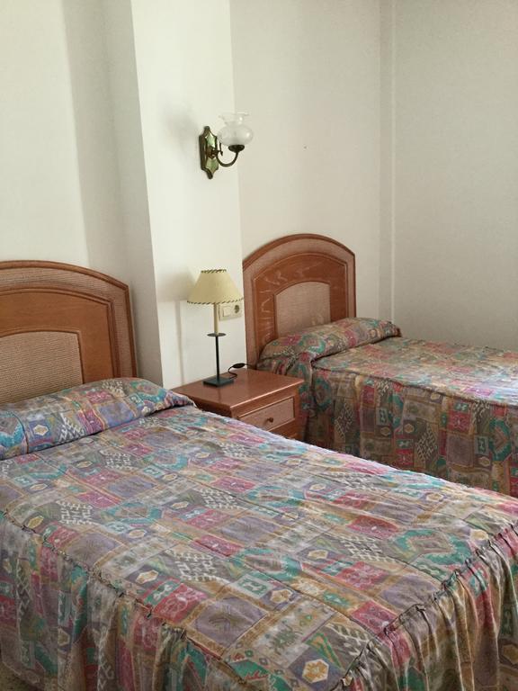 Apartamentos Eva Costa Brava Екстериор снимка