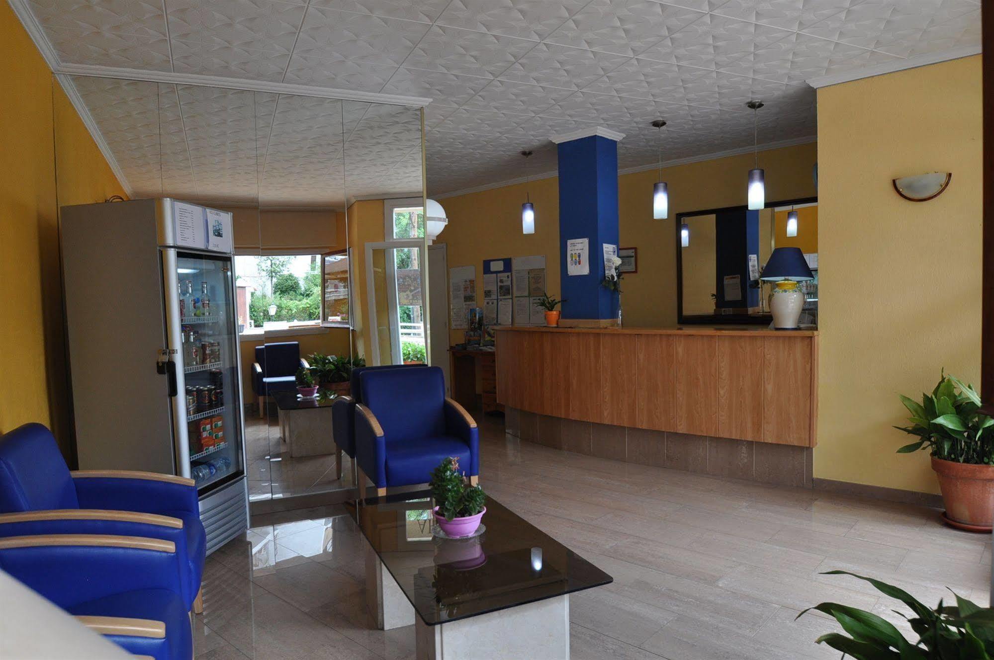 Apartamentos Eva Costa Brava Екстериор снимка